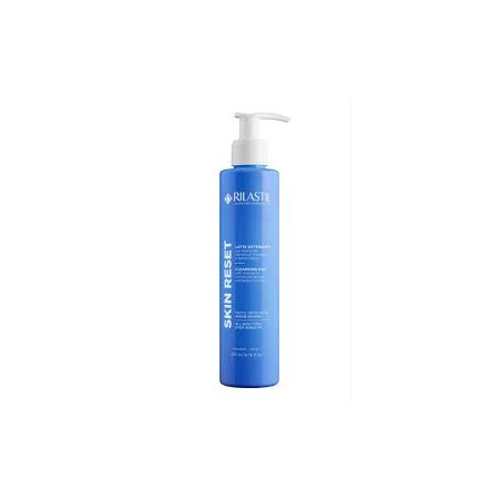 Flacone da 200 ml di RIlastil Skin Reset Latte Detergente Delicato