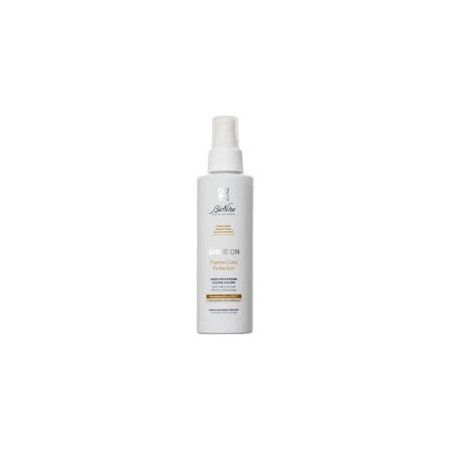 Flacone da 150 ml di Bionike Shine On Siero Protezione Calore Flacone da 150 ml di Bionike Shine On Siero Protezione Calore