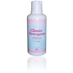 Flacone da 500 ml di Clinnix detergente dermatologico per pelli sensibili.
