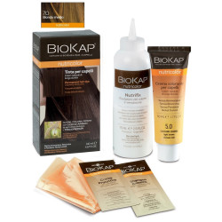 Confezione contenente Bios Line Biokap Nutricolor 7.0, tinta per capelii colore biondo medio.