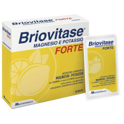 Confezione da 10 bustine di Briovitase Forte, integratore per energia e vitalità.