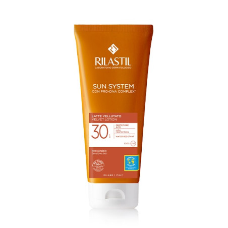 Rilastil Sun System Latte Solare Protettivo Idratante Spf 30 200 ml