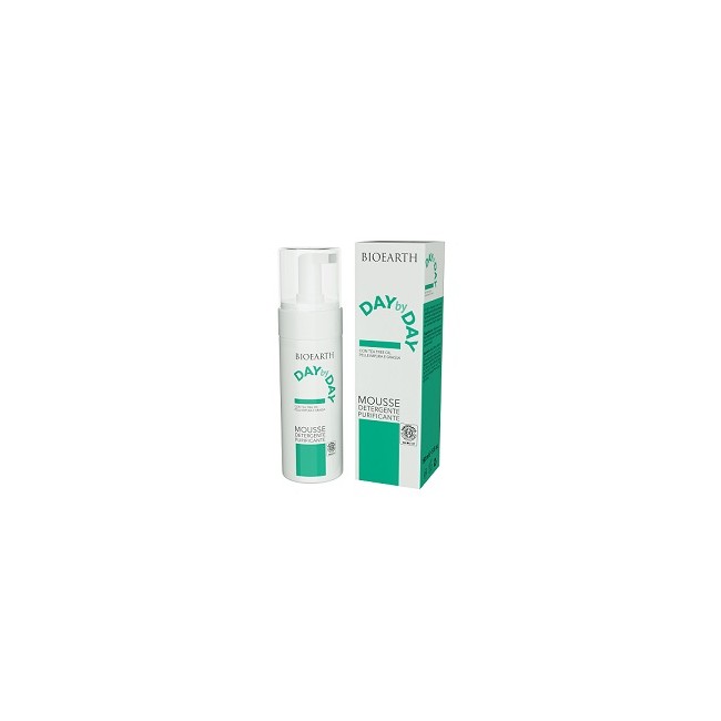 DAY BY DAY MOUSSE DETERGENTE PURIFICANTE 150 ML DAY BY DAY MOUSSE DETERGENTE PURIFICANTE 150 ML