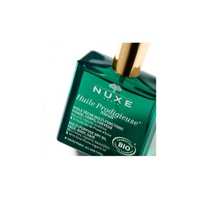 Flacone da 100 Ml di Nuxe Huile Prodigieuse olio secco multifunzione alle piacevoli note dell'olio essenziale di Neroli. Flacone da 100 Ml di Nuxe Huile Prodigieuse olio secco multifunzione alle piacevoli note dell'olio essenziale di Neroli.