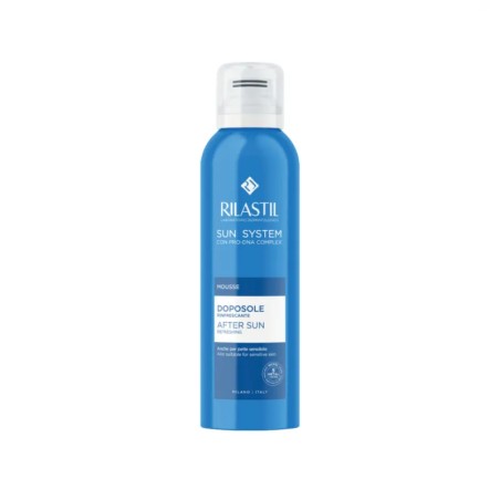Flacone da 200 ml di Rilastil Mousse Doposole Lenitiva Rinfrescante