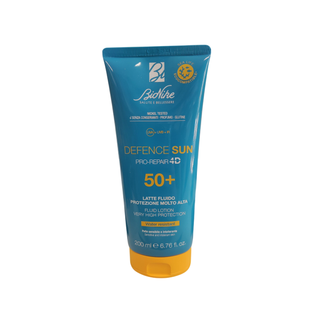 Tubo da 200 ml di Bionike Defence Sun Latte Fluido Spf 50+ Tubo da 200 ml di Bionike Defence Sun Latte Fluido Spf 50+